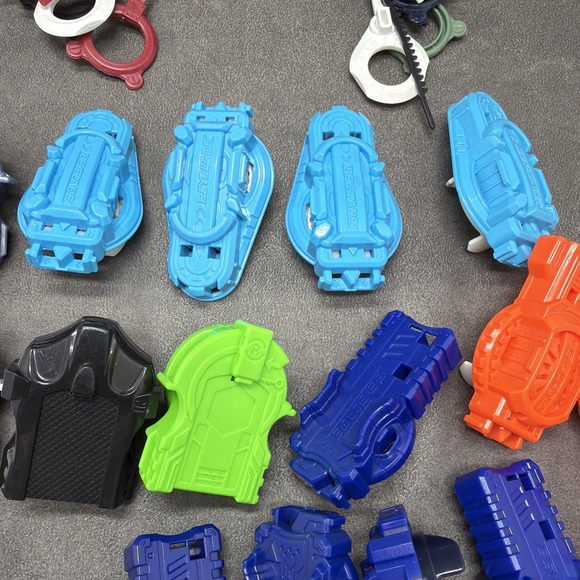Beyblade Ripcords & Launchers Lot - Picture 3 of 9
